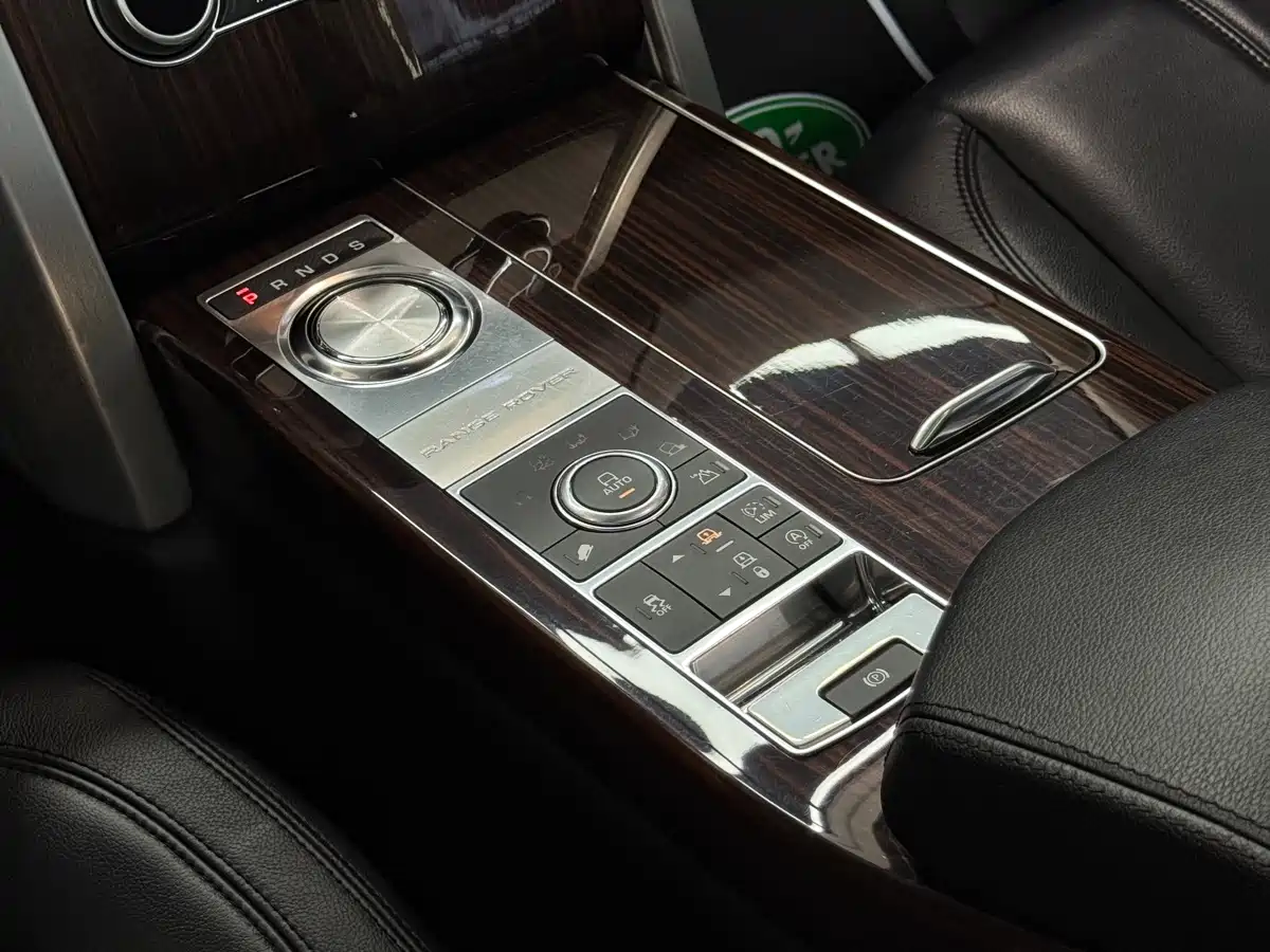 Land Rover Range Rover 2017 3.0 SC V6 Vogue фото 5