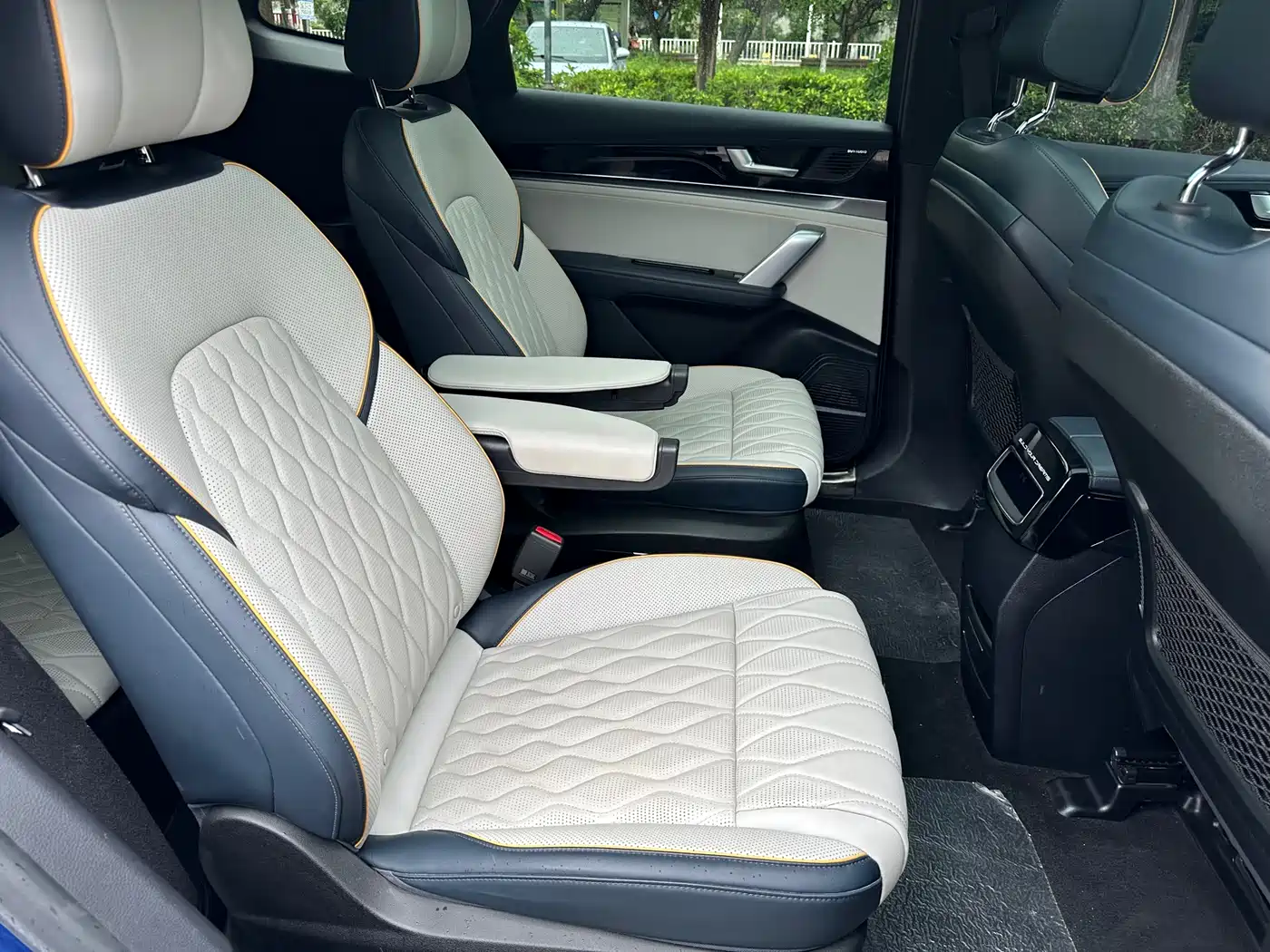 BYD Tang New Energy 2022 DM-p 215KM AWD Flagship фото 34