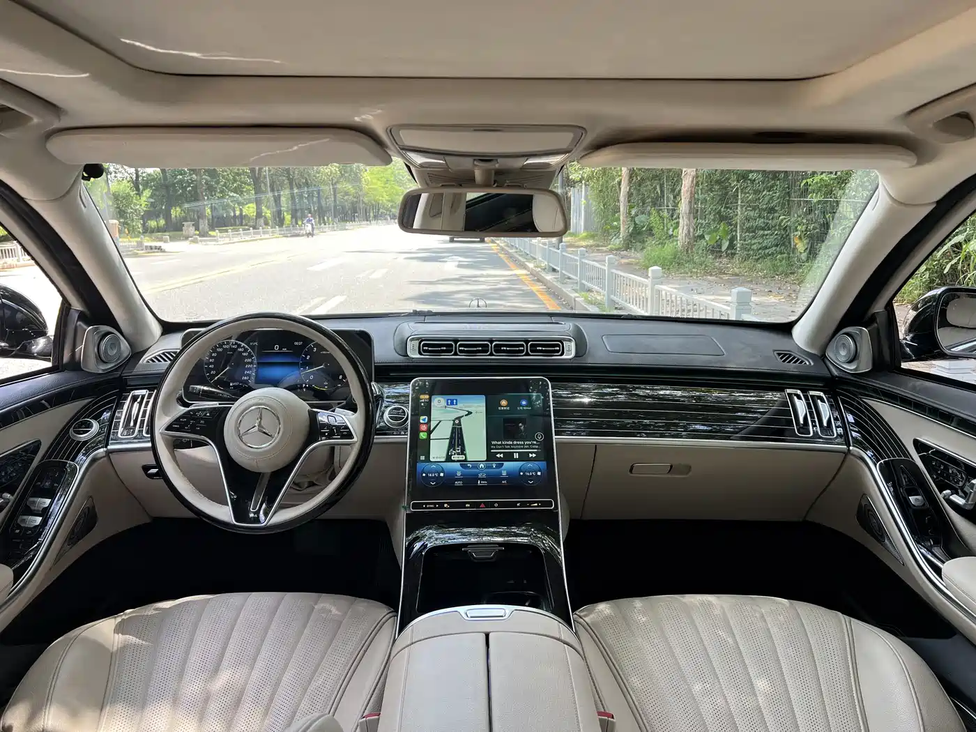Mercedes-Benz S-Class 2012 S 300 L Premium Grand Edition фото 10