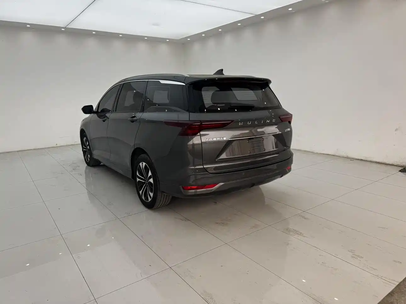 Wuling Motors Wuling Victory 2021 2020 1.5T CVT Flagship Business Class