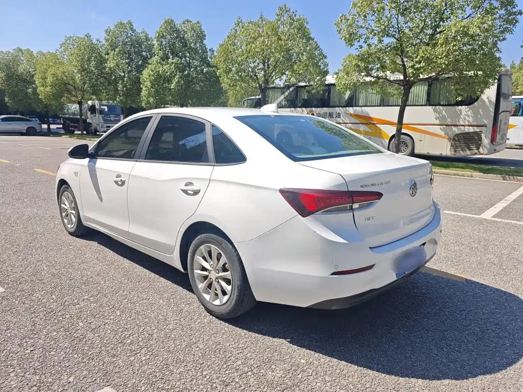 Фото 12 - Buick Excelle