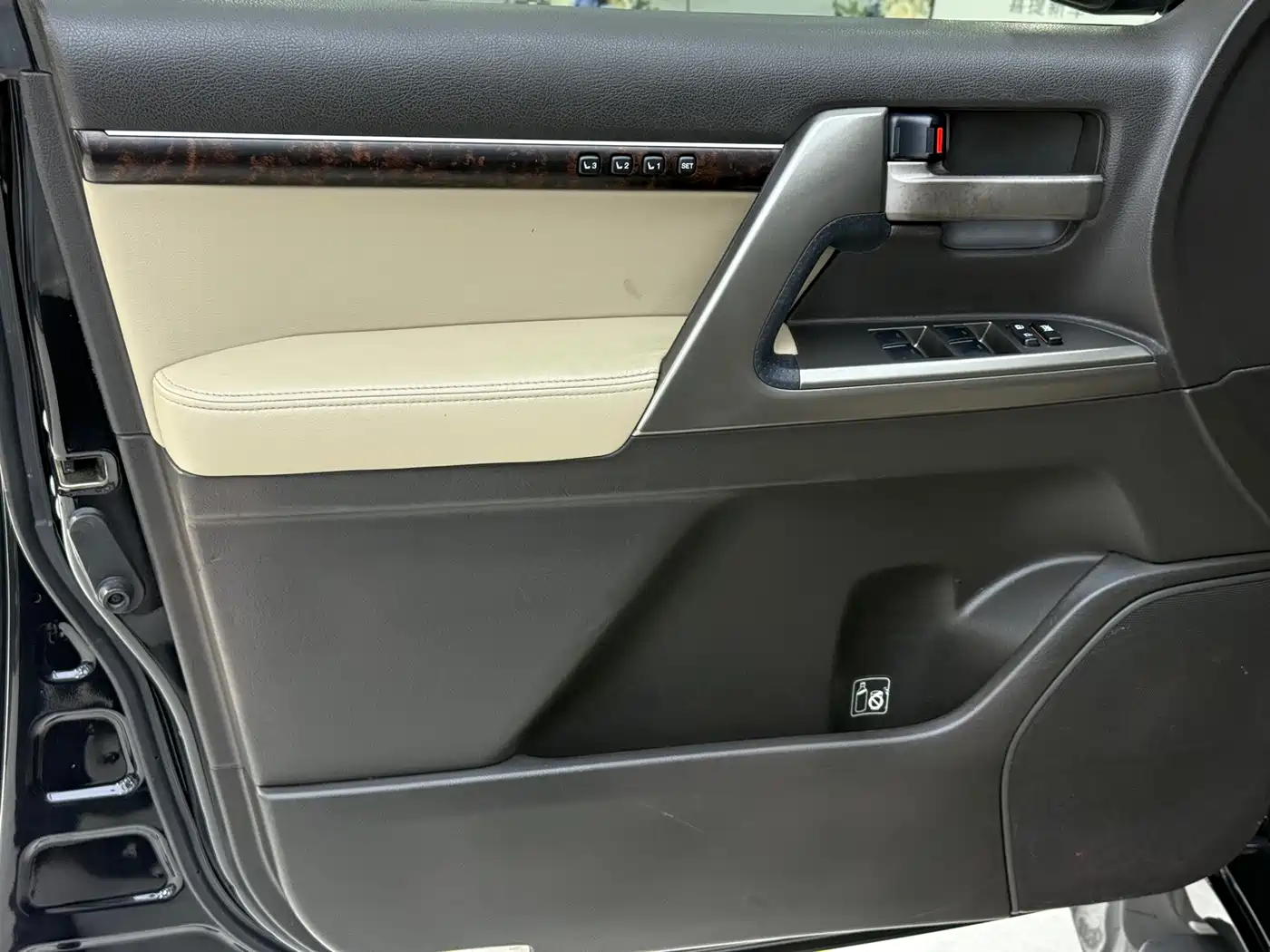 Toyota Land Cruiser 2007 4.7L Automatic VX-R фото 9