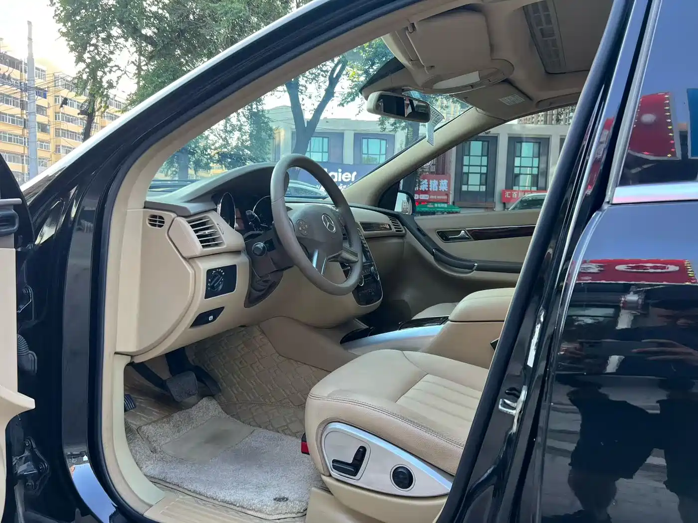 Mercedes-Benz R-Class 2010 R 350 L 4MATIC Grand Edition фото 9