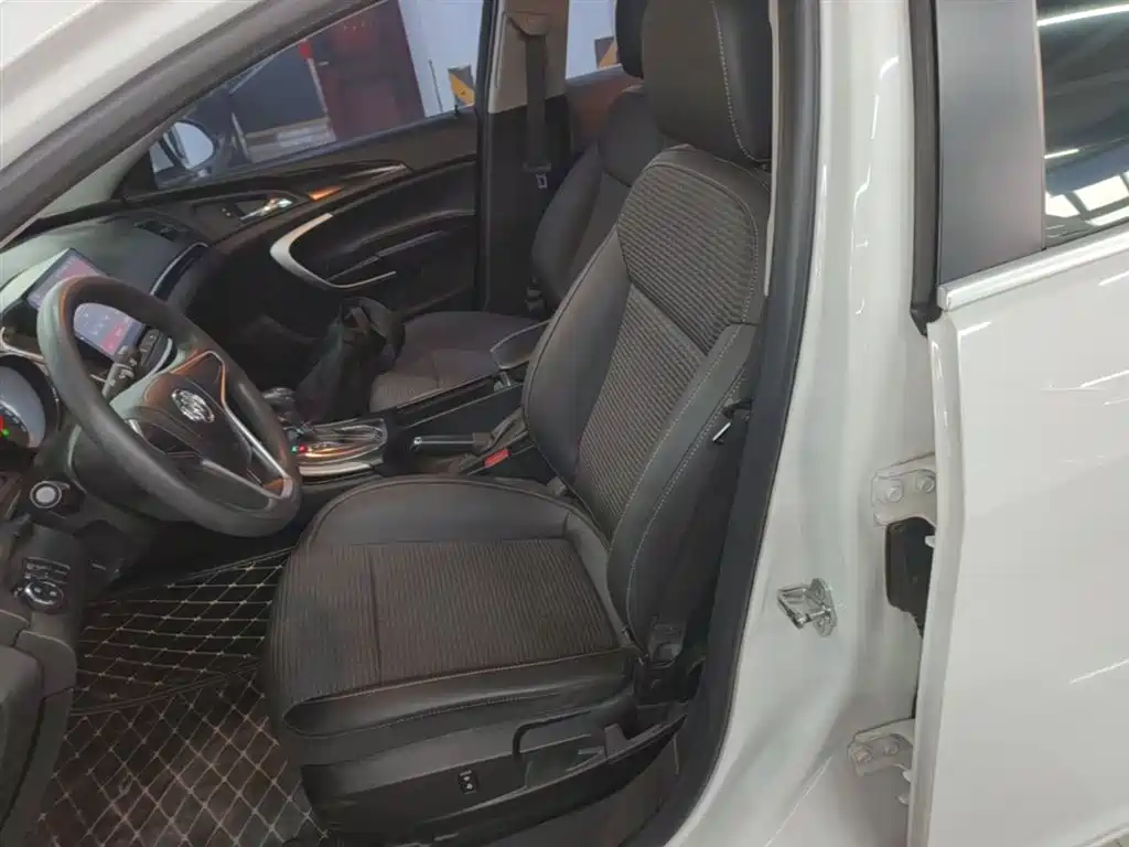 Buick Regal 2015 1.6T Leading Tech Edition фото 15