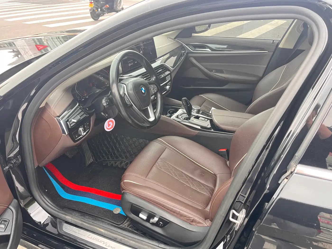 BMW 5 Series 2021 525Li M Sport Package фото 5