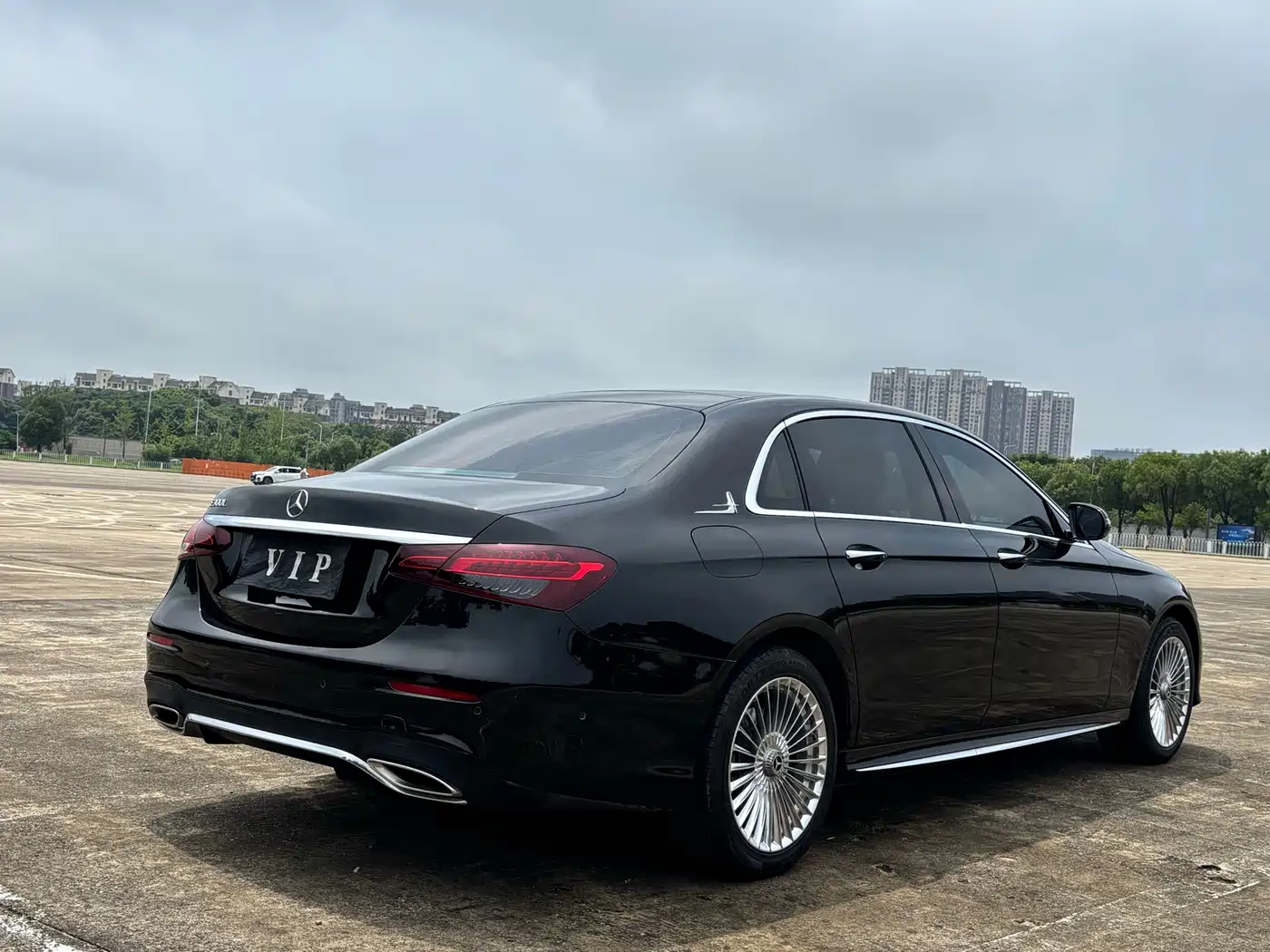 Фото 7 - Mercedes-Benz E-Class