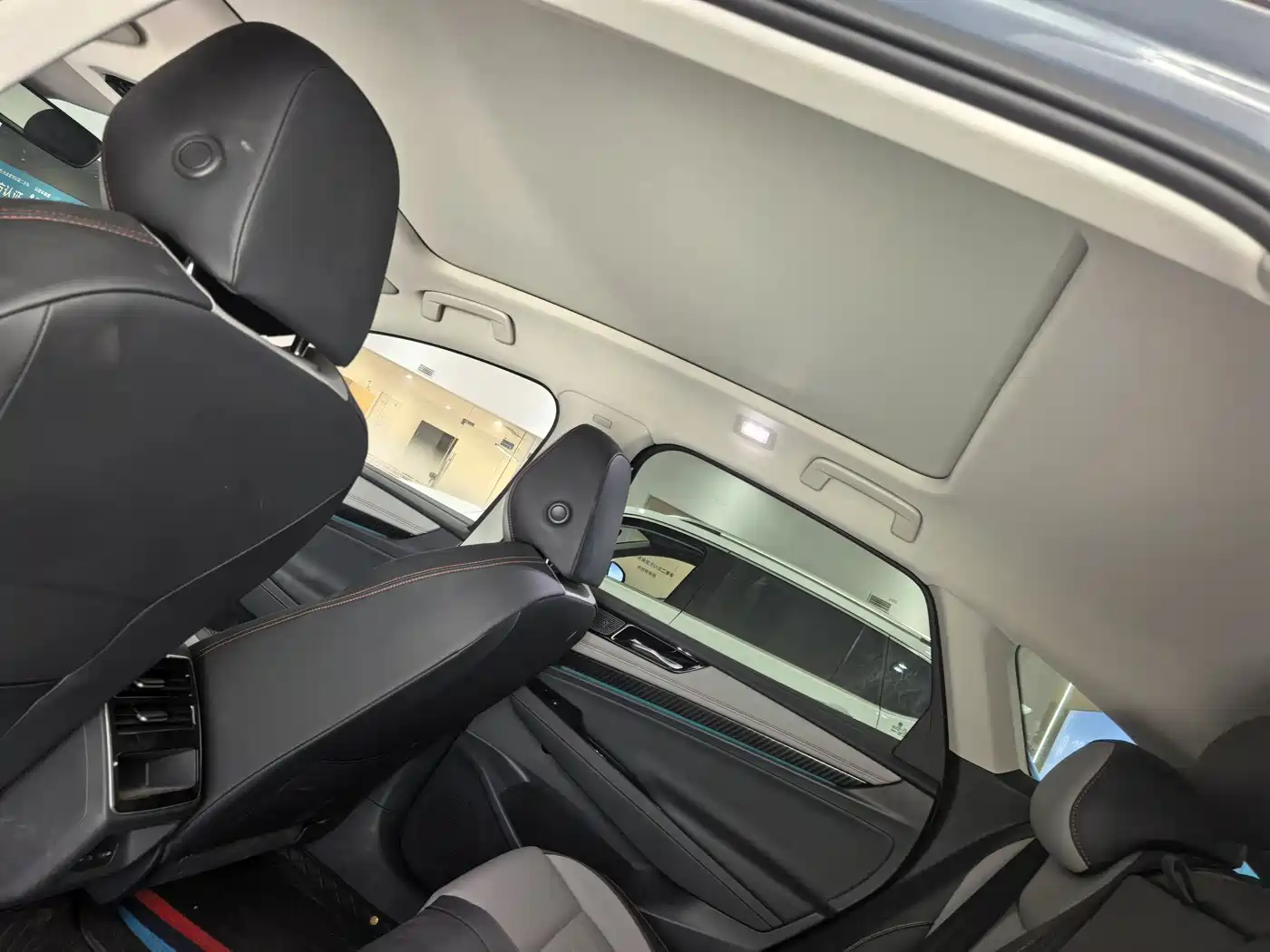 VOLKSWAGEN ID.7 VIZZION