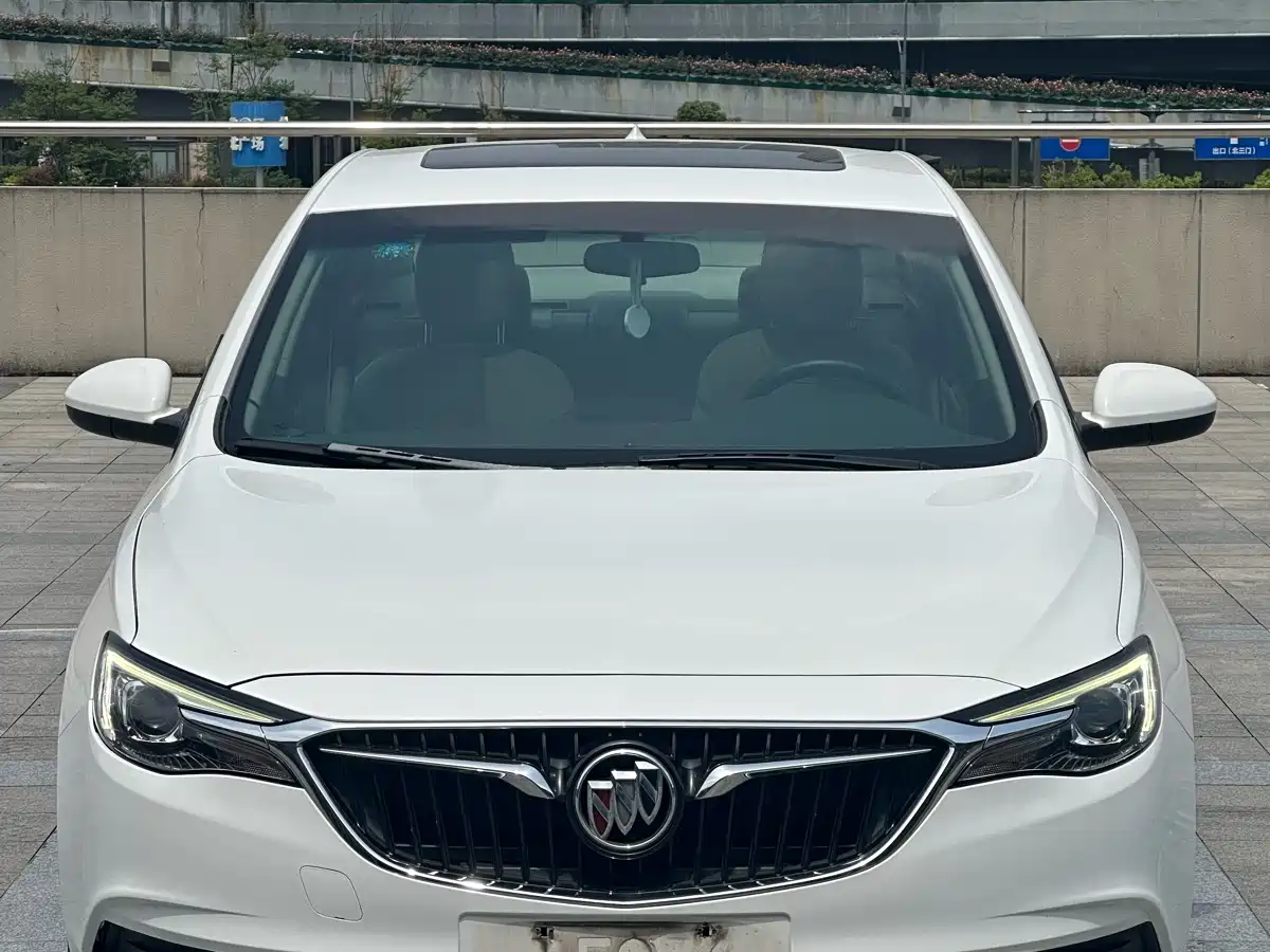 Buick Excelle 2018 15T Dual Clutch Elite (China V) фото 2