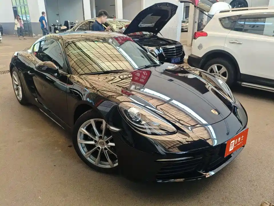 Porsche 718 2022 Cayman 2.0T фото 15