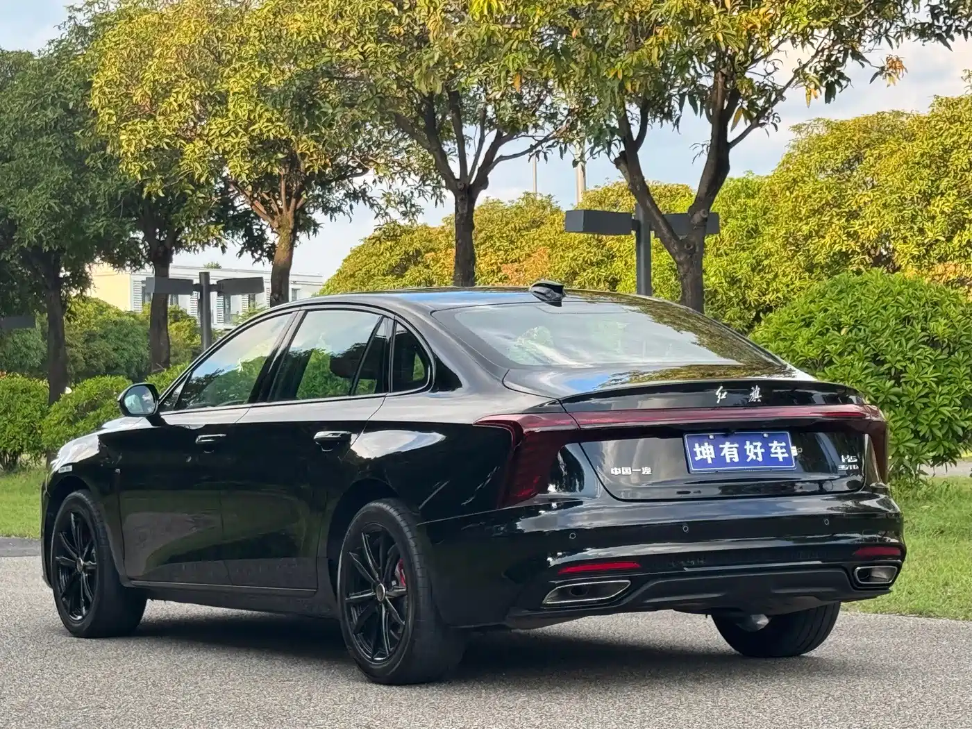 Hongqi H5 2026 2025 1.5T DCT Mystic Shadow 2 Million Edition