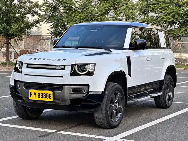 Land Rover Defender 2023 Model 110 3.0T P400 X-DYNAMIC HSE
