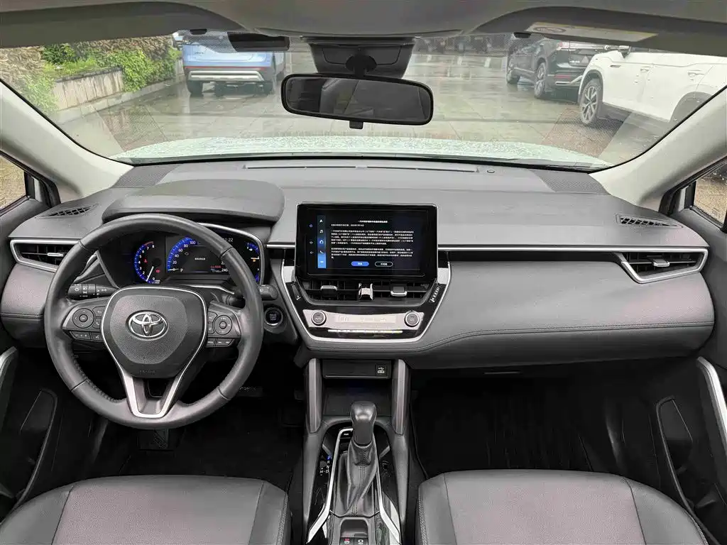 Toyota Corolla Cross 2022 2.0L Flagship Edition фото 8