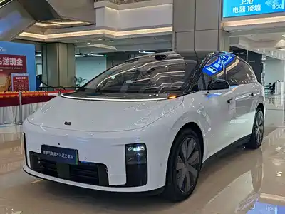 Li Auto i8