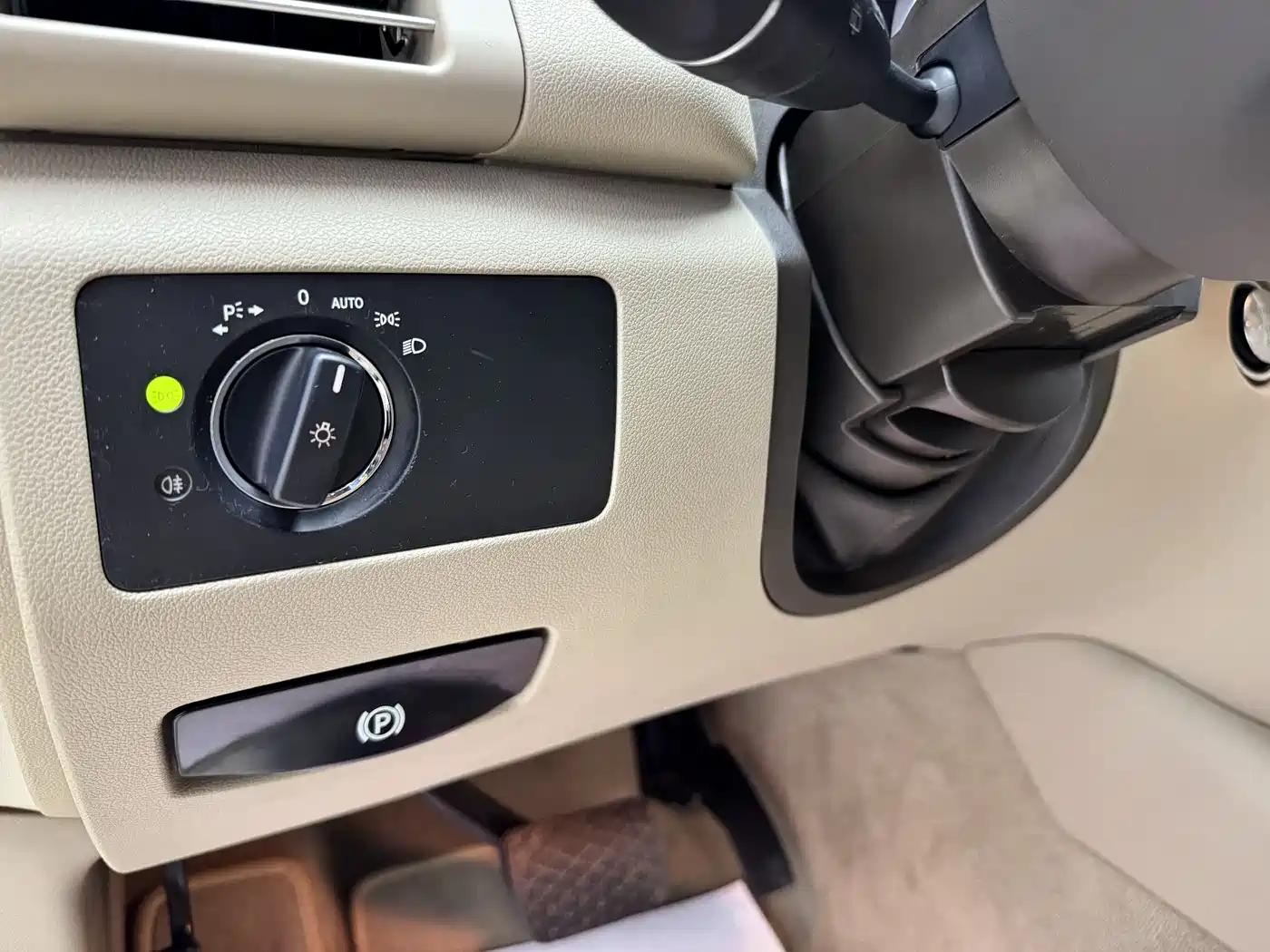 Mercedes-Benz R-Class 2011 R 350 L 4MATIC фото 16