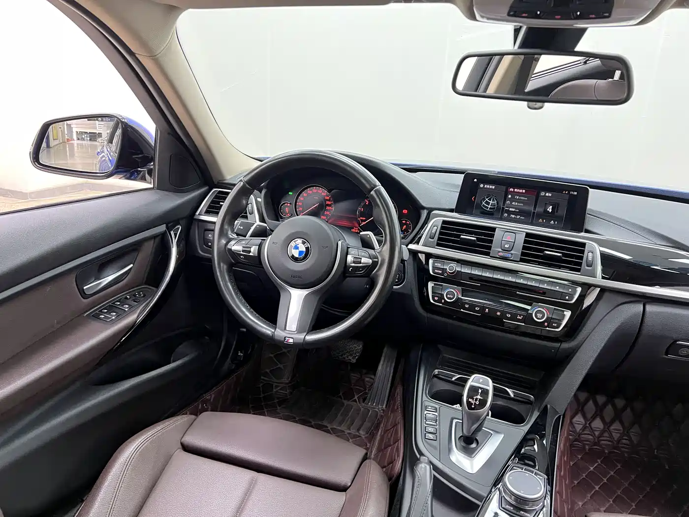 BMW 3 Series 2019 320Li M Sport Package фото 23