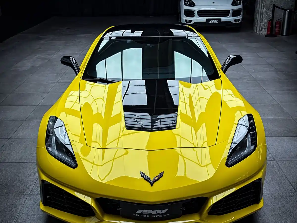 Chevrolet фото 2