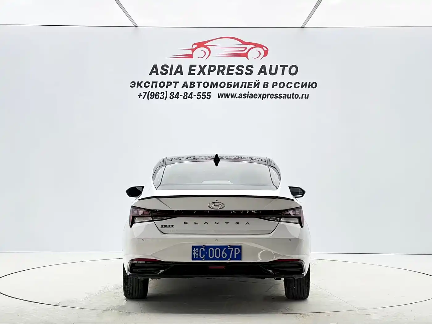 Hyundai Elantra 2021 1.5L CVT LUX Premium Edition фото 5
