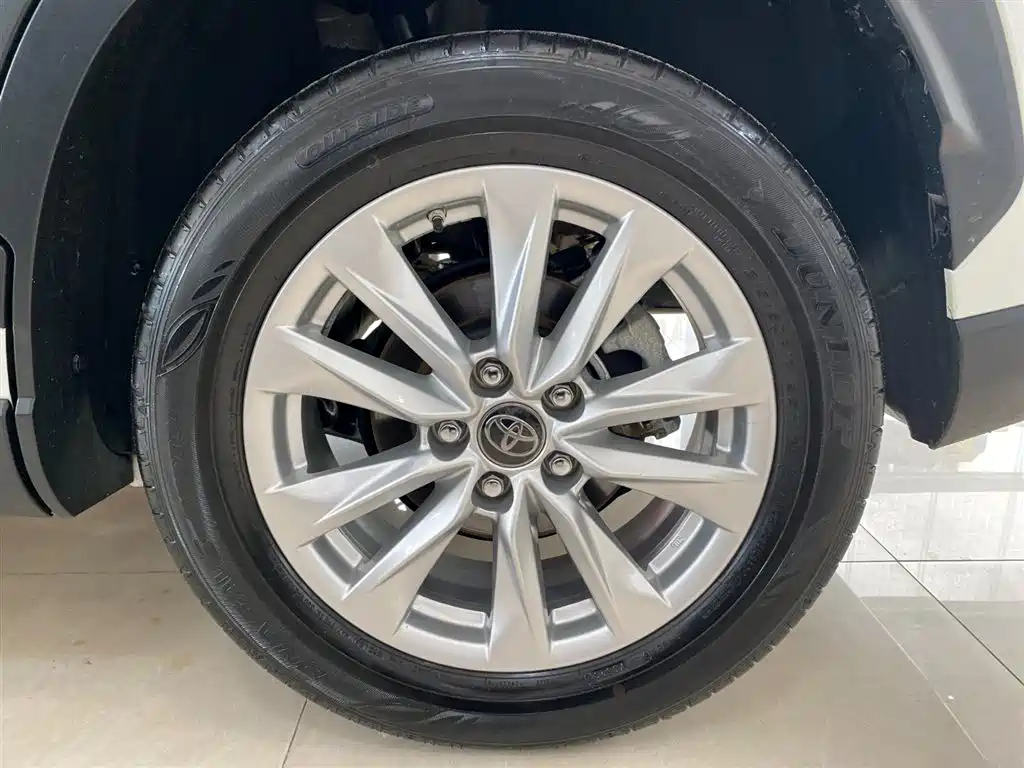 Toyota Corolla Cross 2023 2.0L Elite Edition фото 16