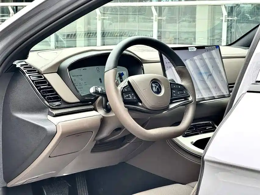 BYD Han 2026 2026 DM-i Intelligent Driving Edition 245KM Navigation Edition