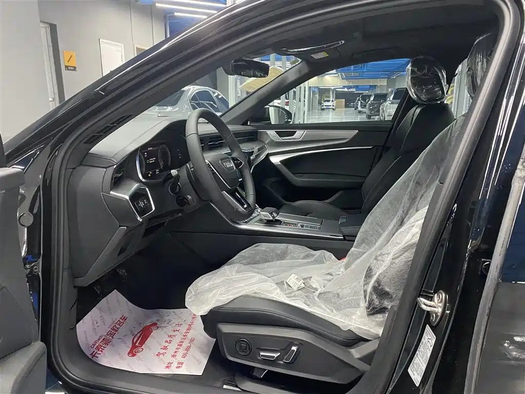 Audi A6L 2025 40 TFSI Luxury Sport фото 5