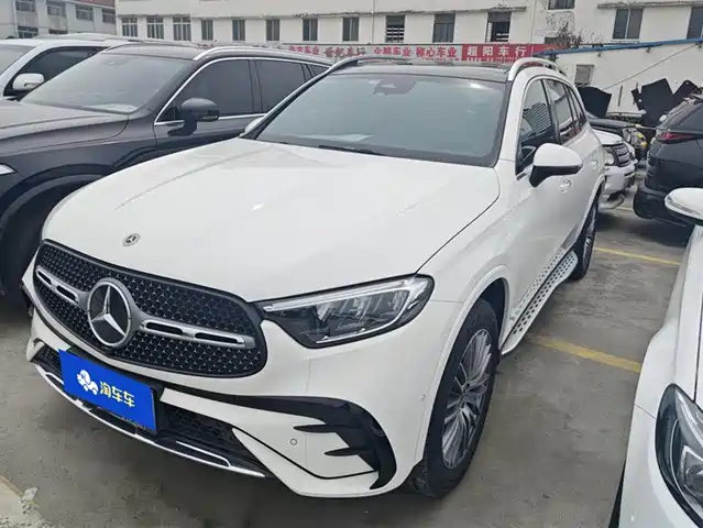 MERCEDES-BENZ GLC