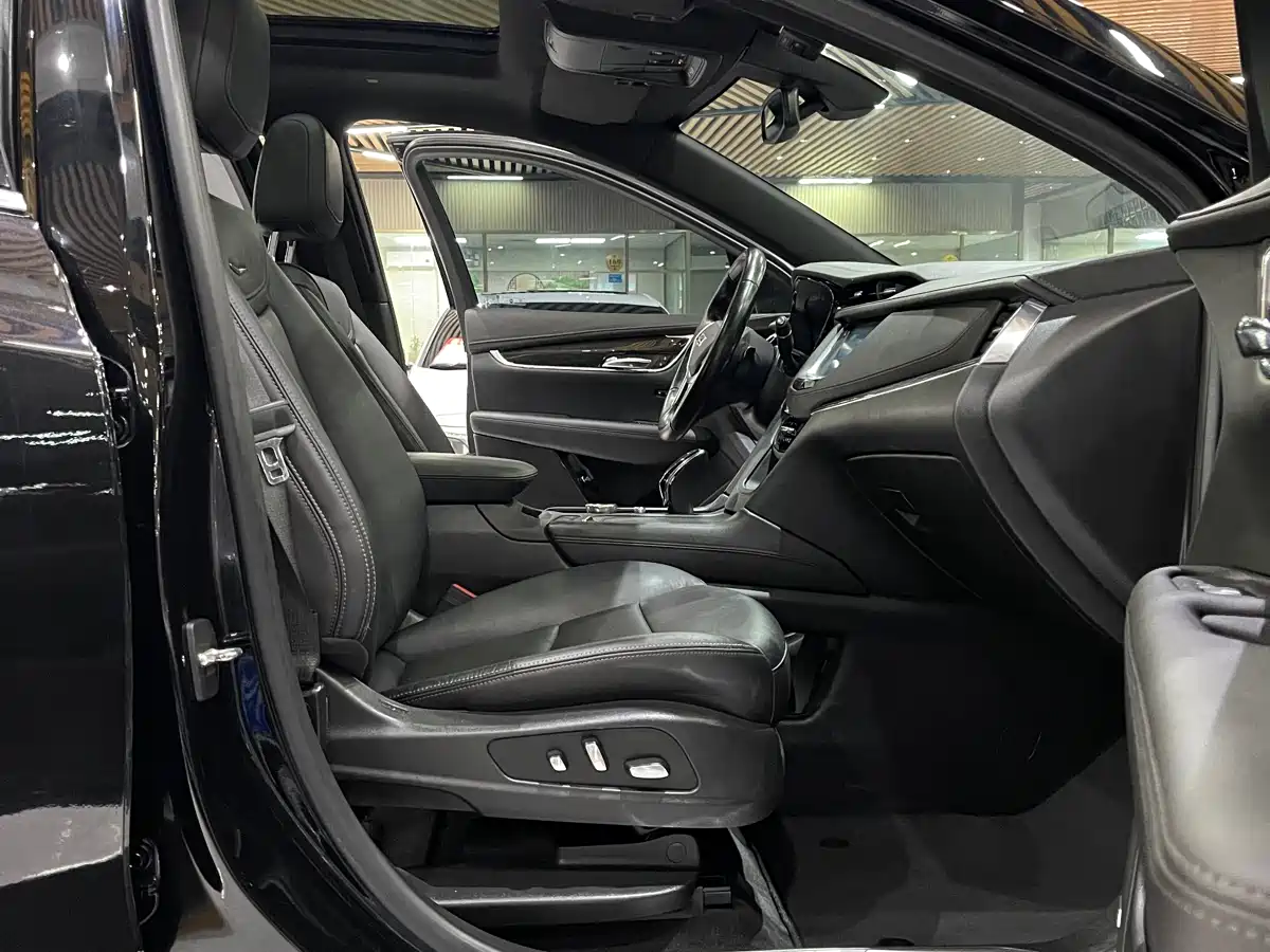 Cadillac XT5 2020 28T Luxury Model фото 4