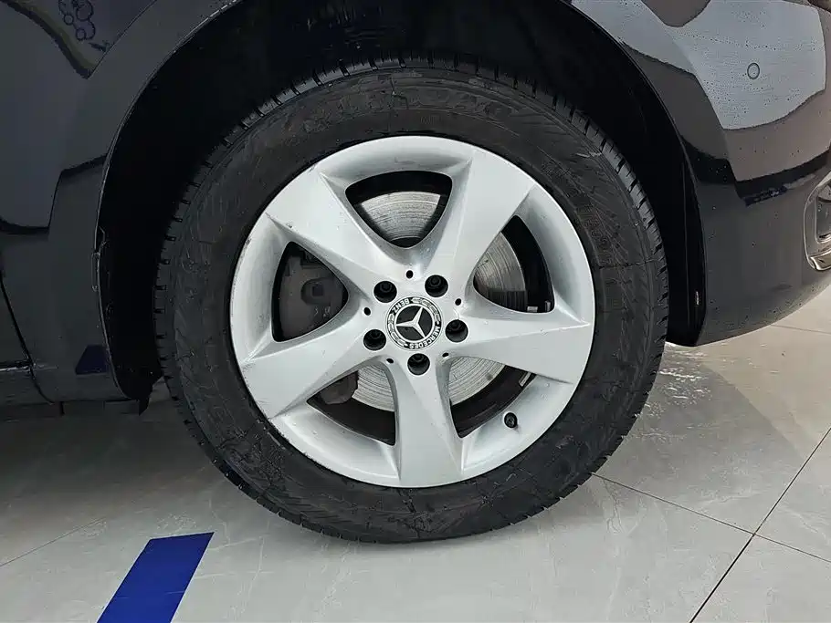 Mercedes-Benz Vito 2020 2.0T Elite Edition (7-seater) фото 6