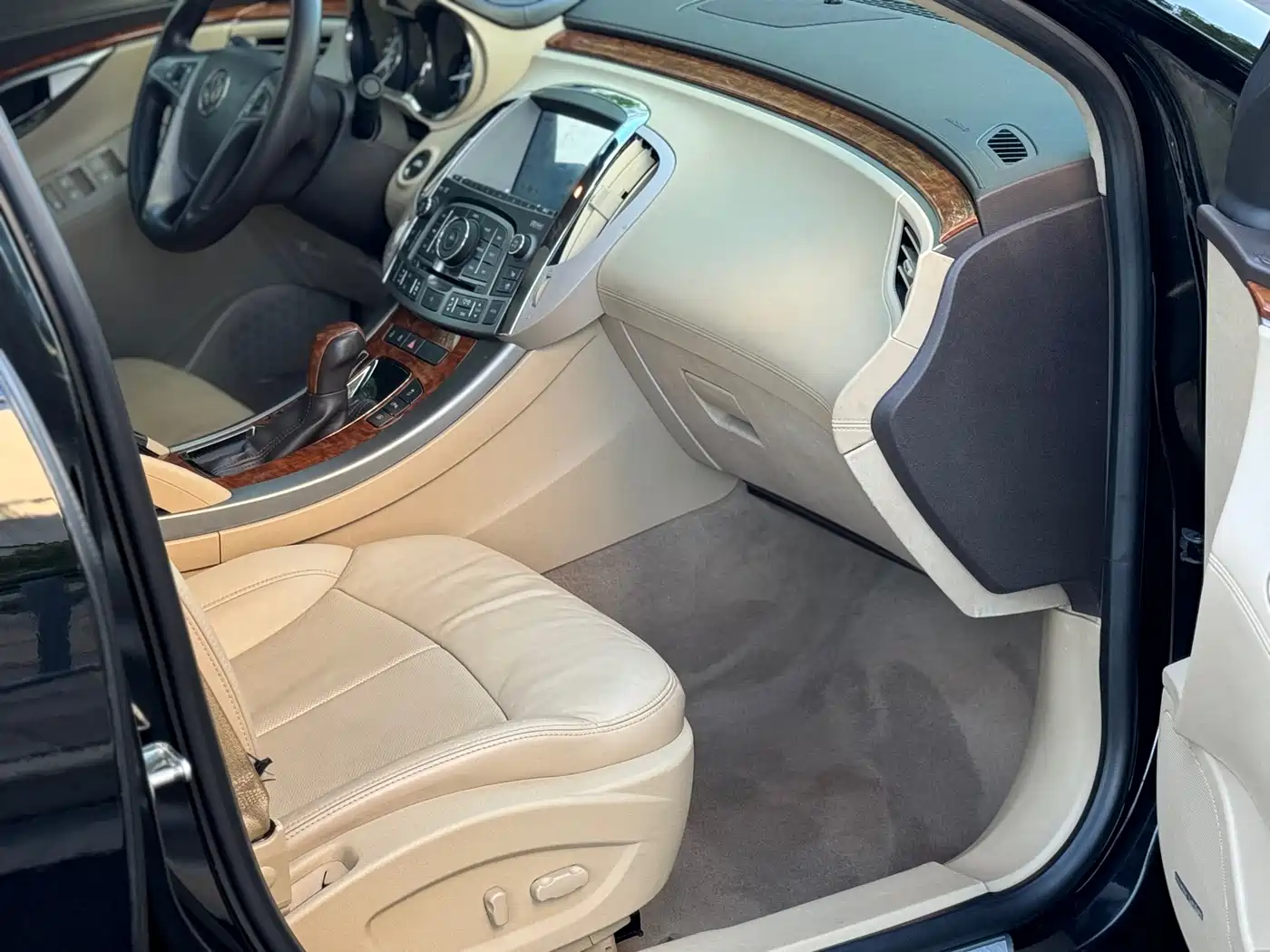 Buick LaCrosse 2010 2010 2.4L Luxury