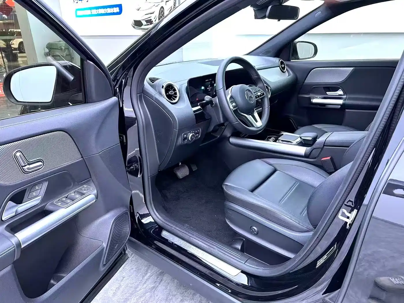 Mercedes-Benz GLA 2023 2023 GLA 200