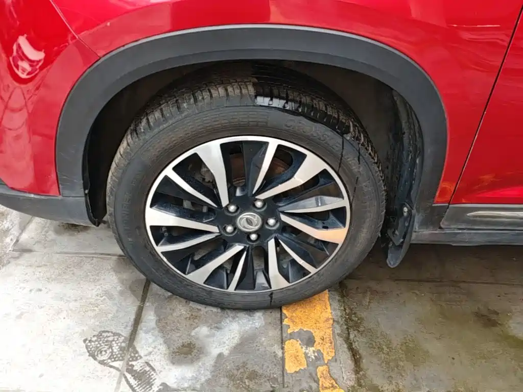 Dongfeng Fengxing Fengxing T5 2019 2018 300T DCT Intelligent Enjoyment Edition