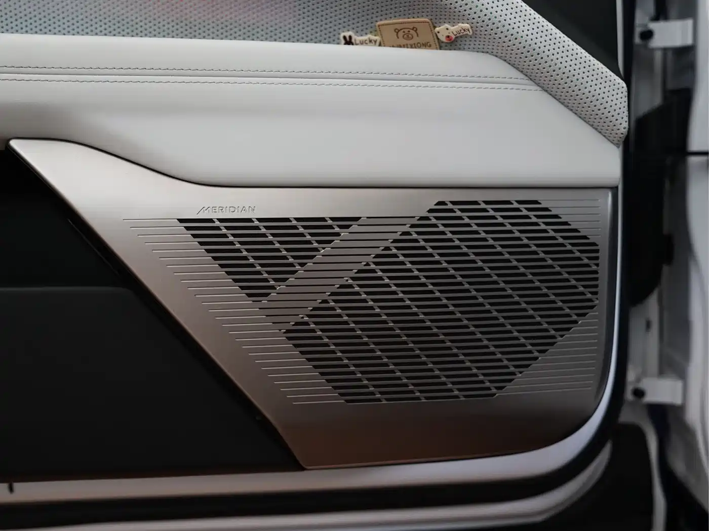 HiPhi Z 2023 4-Seater Edition фото 12
