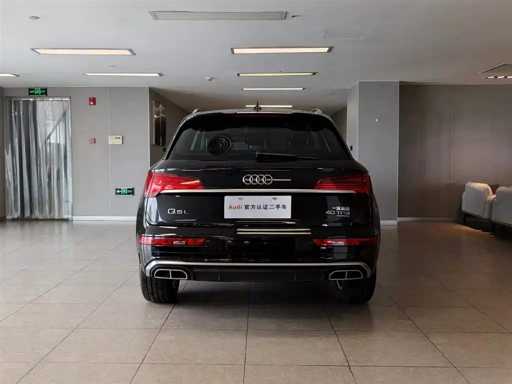 Audi Q5L 2022 40T Luxury Dynamic фото 5
