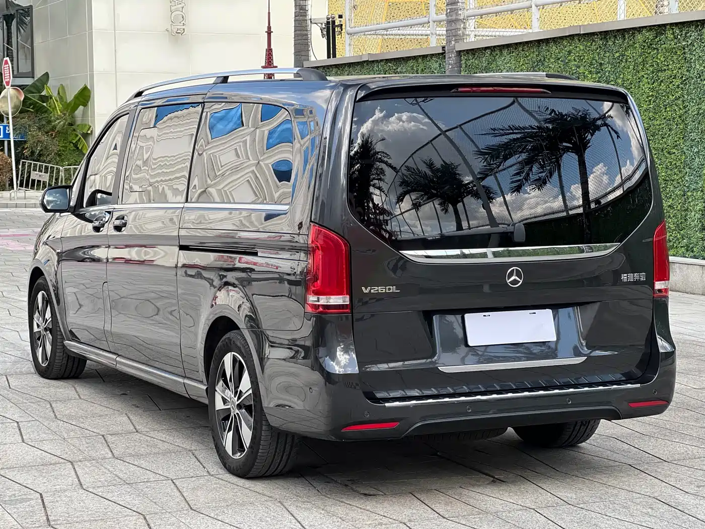 MERCEDES-BENZ V CLASS