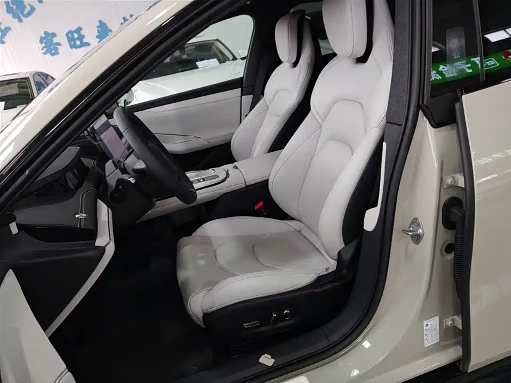 Xiaomi Auto Xiaomi SU7 2024 RWD Ultra Long Range Advanced Smart Driving Pro Edition фото 15