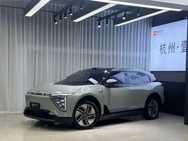  HiPhi HiPhi Y 2023 810km Long Range Edition
