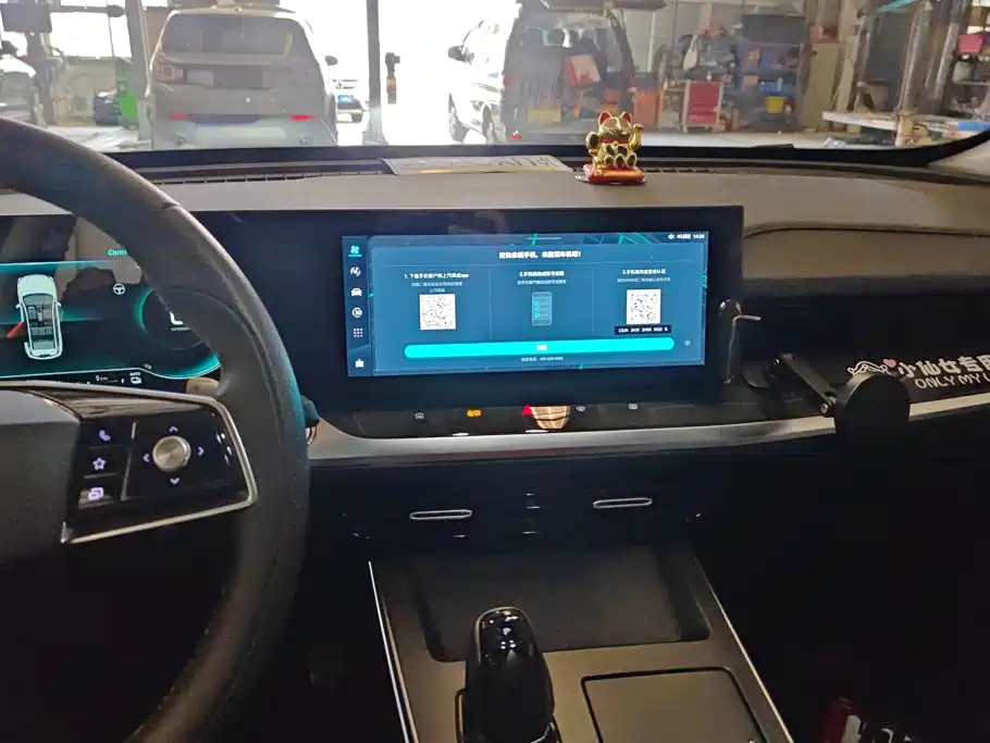 Roewe RX5 eMAX 2022 2022 1.5T PHEV Fearless Honor Edition