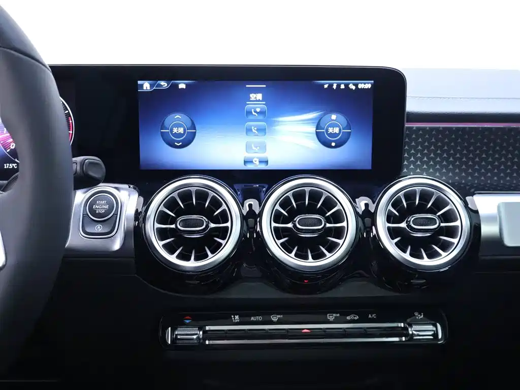 MERCEDES-BENZ GLB