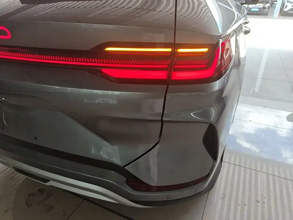 BYD Song PLUS PHEV 2025 DM-i 112KM Honor фото 8