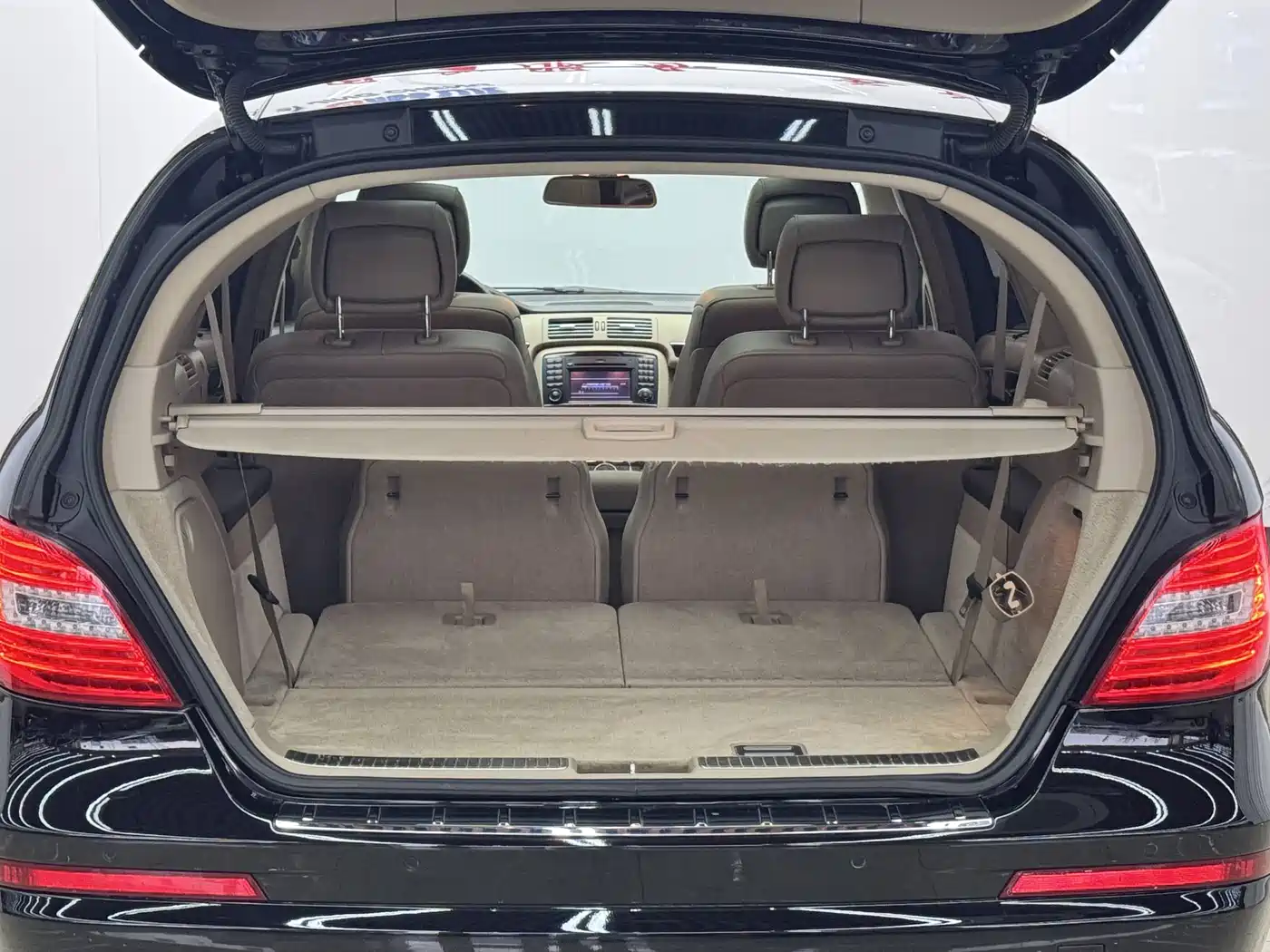 Mercedes-Benz R-Class 2011 R 350 L 4MATIC фото 22