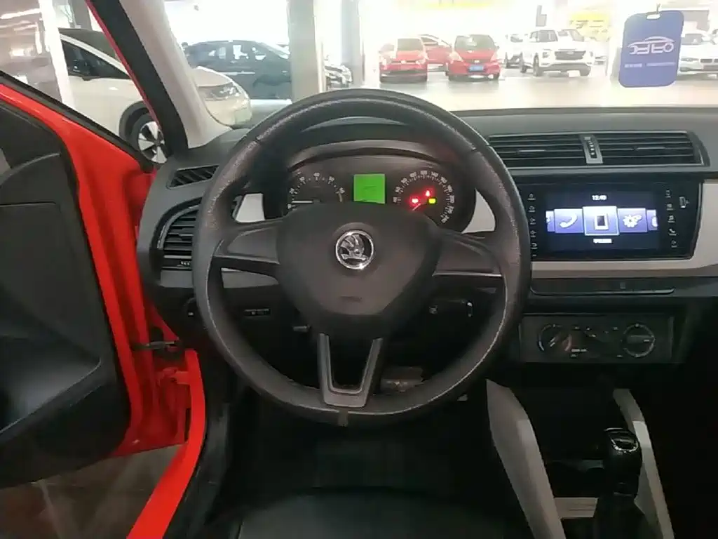 Škoda Fabia 2016 2016 1.4L Automatic Car Enjoy Edition