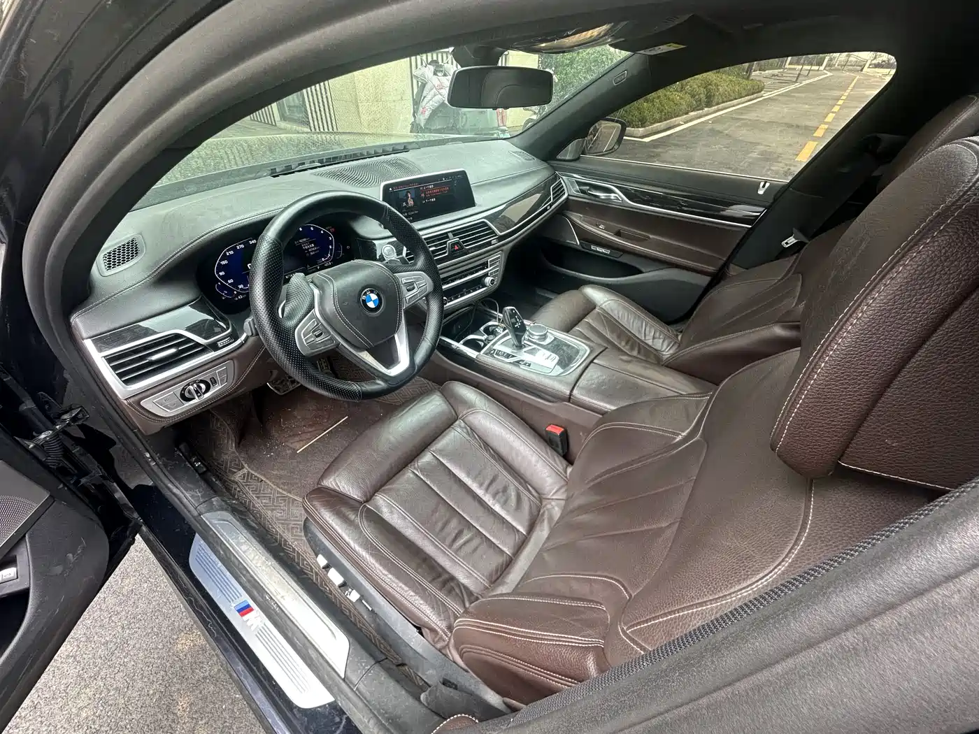 BMW 7 Series 2018 730Li Leading Type M Sport Package фото 4