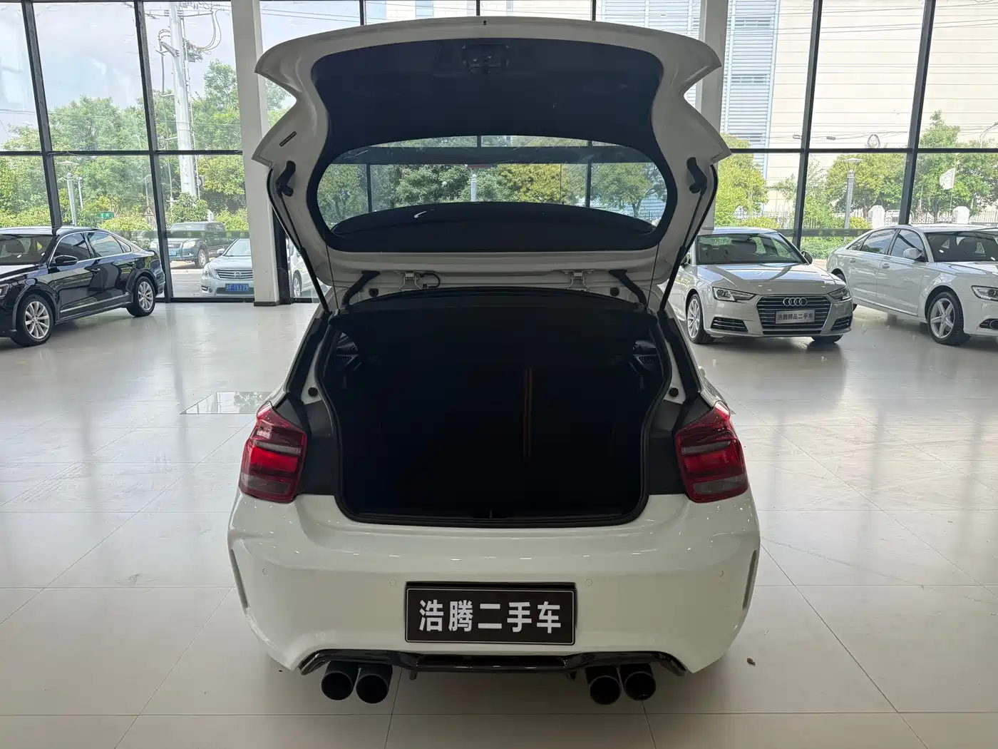 BMW 1 Series (Import) 2013 Facelift 116i Leading Model фото 13