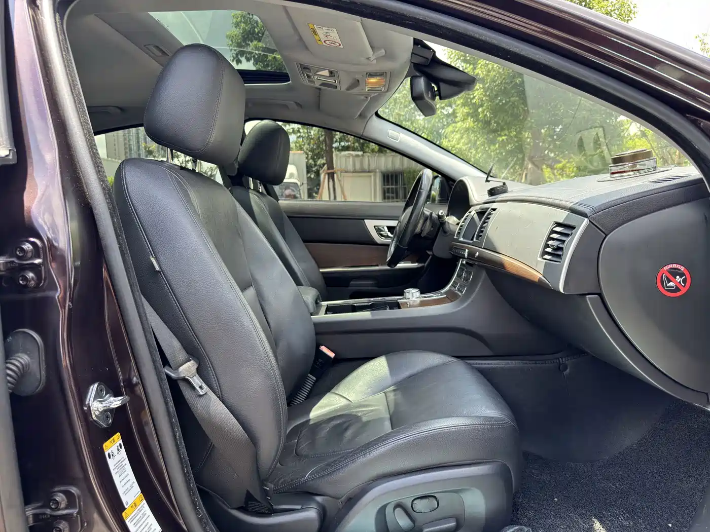 Jaguar XF 2015 2015 XF 2.0T Style Edition