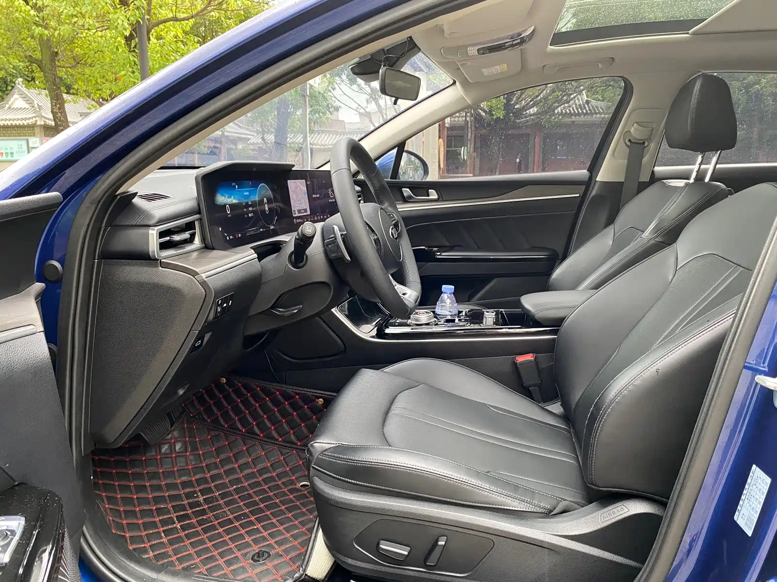 Photo 12 - Kia K5