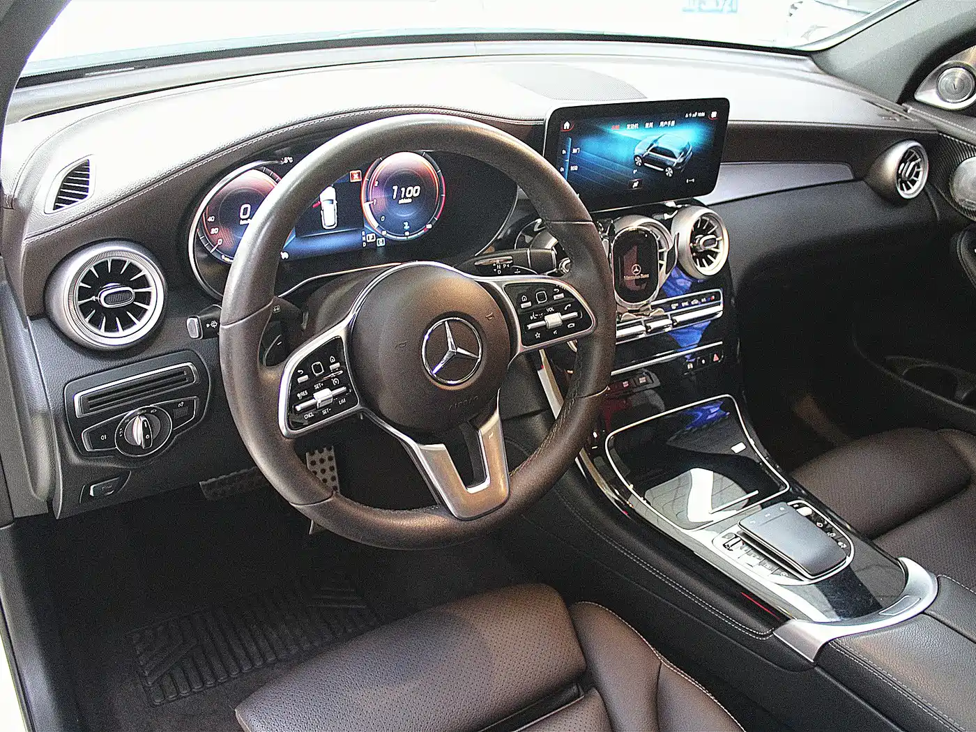 Mercedes-Benz GLC 2021 GLC 260 L 4MATIC Sporty фото 5