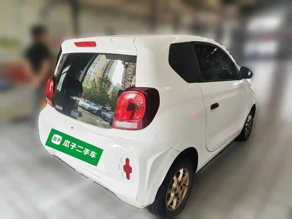 Фото 4 - Roewe Clever
