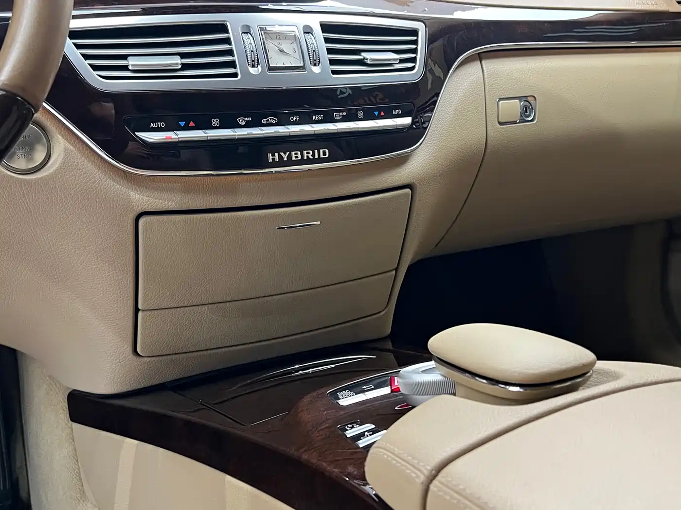 Mercedes-Benz S-Class 2012 S 400 L HYBRID Grand Edition фото 24