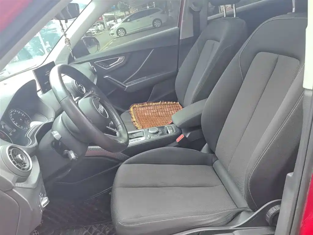 Audi Q2L 2018 35 TFSI Launch Exclusive Edition China V фото 15