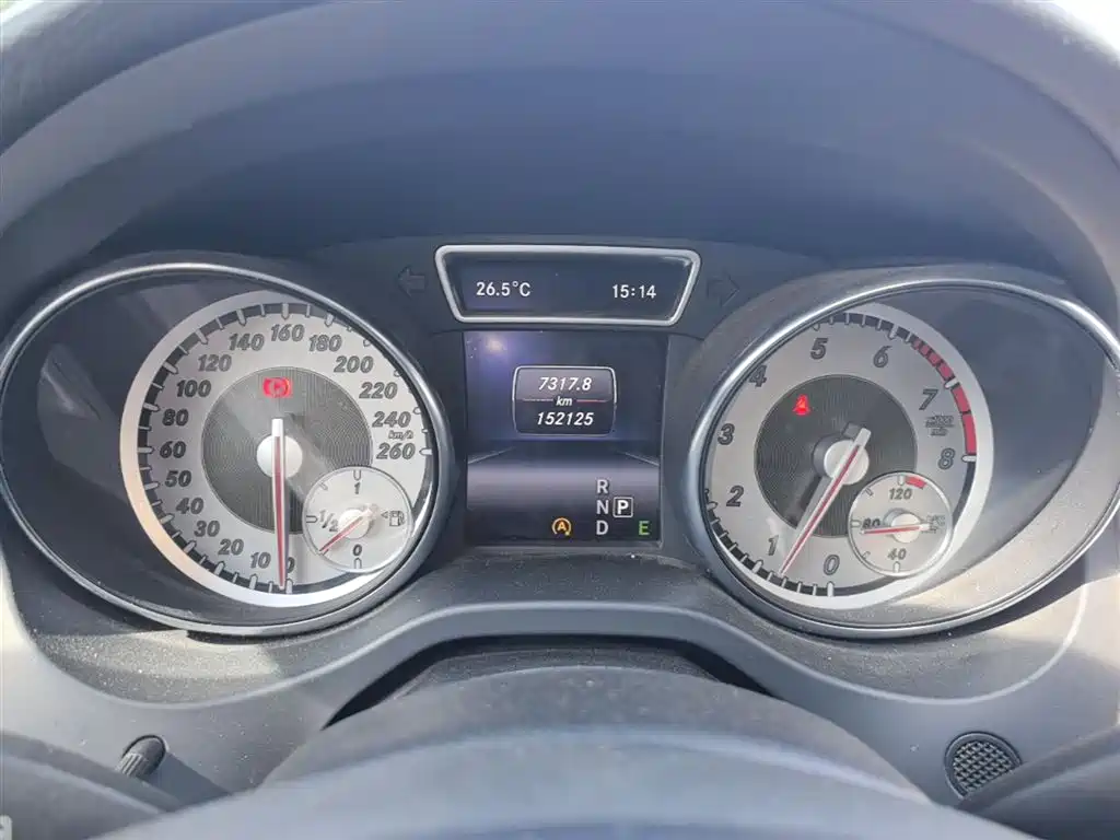 Mercedes-Benz GLA 2016 GLA 200 Dynamic фото 12