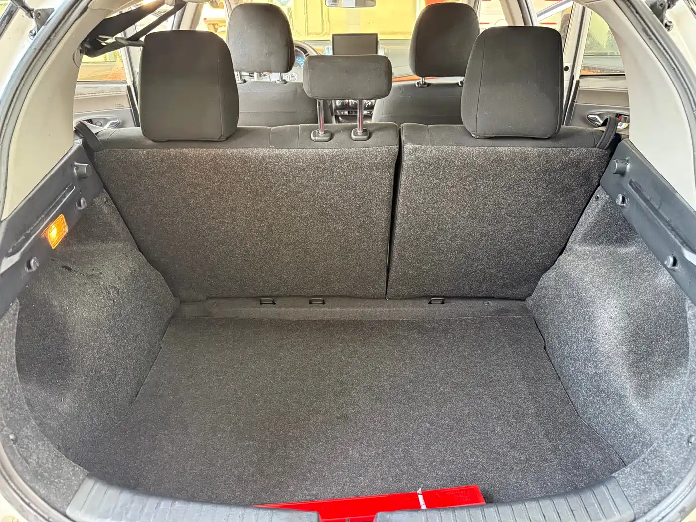 Toyota YARiS L Zhi Xuan 2016 1.5E Auto Sport Edition фото 10